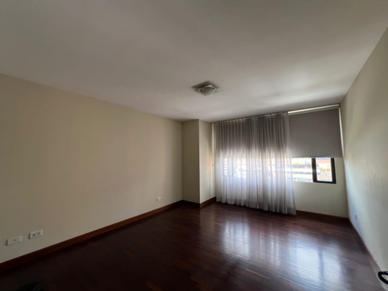 Apartamento Venta Zona 14, 247 Mts, 3 Dorm, Dorm de Servicio — Apartamento en Venta en Zona 14, Guatemala, Ciudad — foto 2 de 2