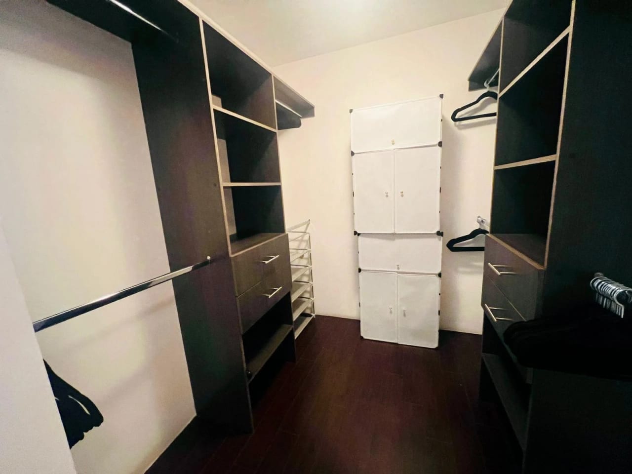 Alquilo apartamento amueblado en Attica 2 zona 14 — Apartamento en Alquiler en Zona 14, Guatemala, Ciudad — foto 10 de 17