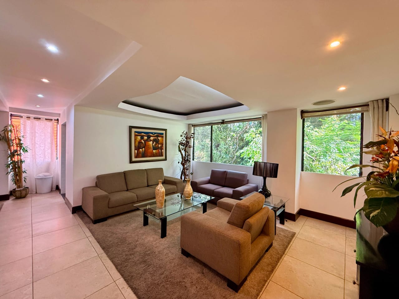Vendo apartamento en Moradas del Acueducto zona 10 — Apartamento en Venta en Zona 10, Guatemala, Ciudad — foto 1 de 17