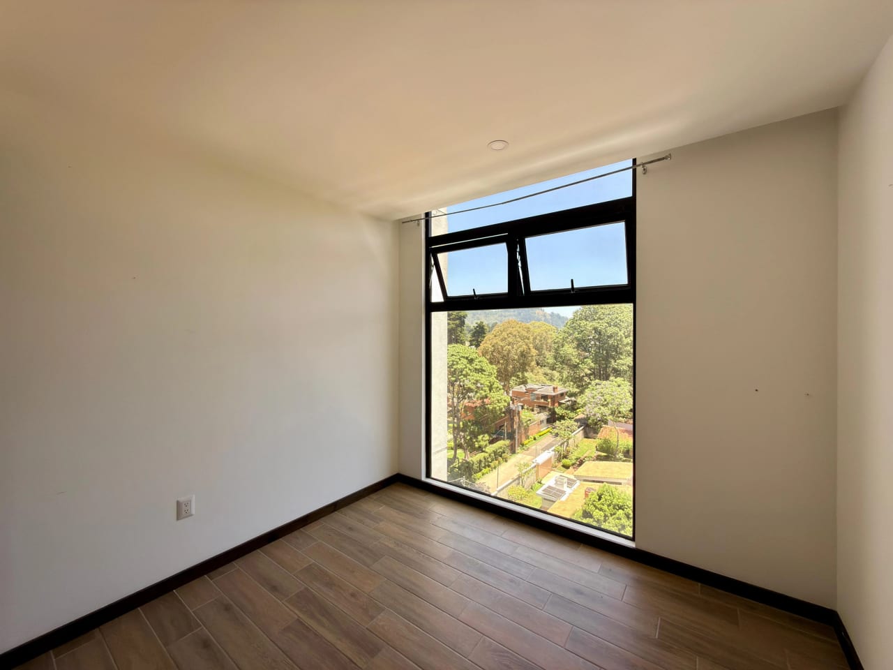 Apartamento en venta km 14.5 Carretera Salvador — Apartamento en Venta en Carretera a El Salvador, Guatemala, Ciudad — foto 9 de 17