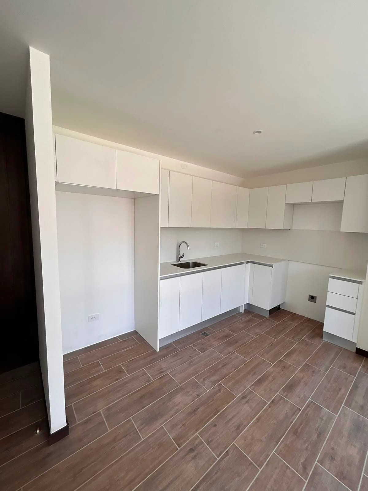 Apartamento en venta en edificio El Ferran 2 zona 14 — Apartamento en Venta en Zona 14, Guatemala, Ciudad — foto 1 de 17