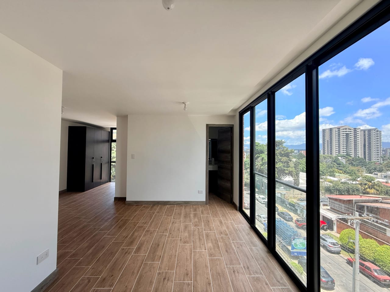 Apartamento en alquiler en Kiintea zona 15 — Apartamento en Alquiler en Zona 15, Guatemala, Ciudad — foto 4 de 9