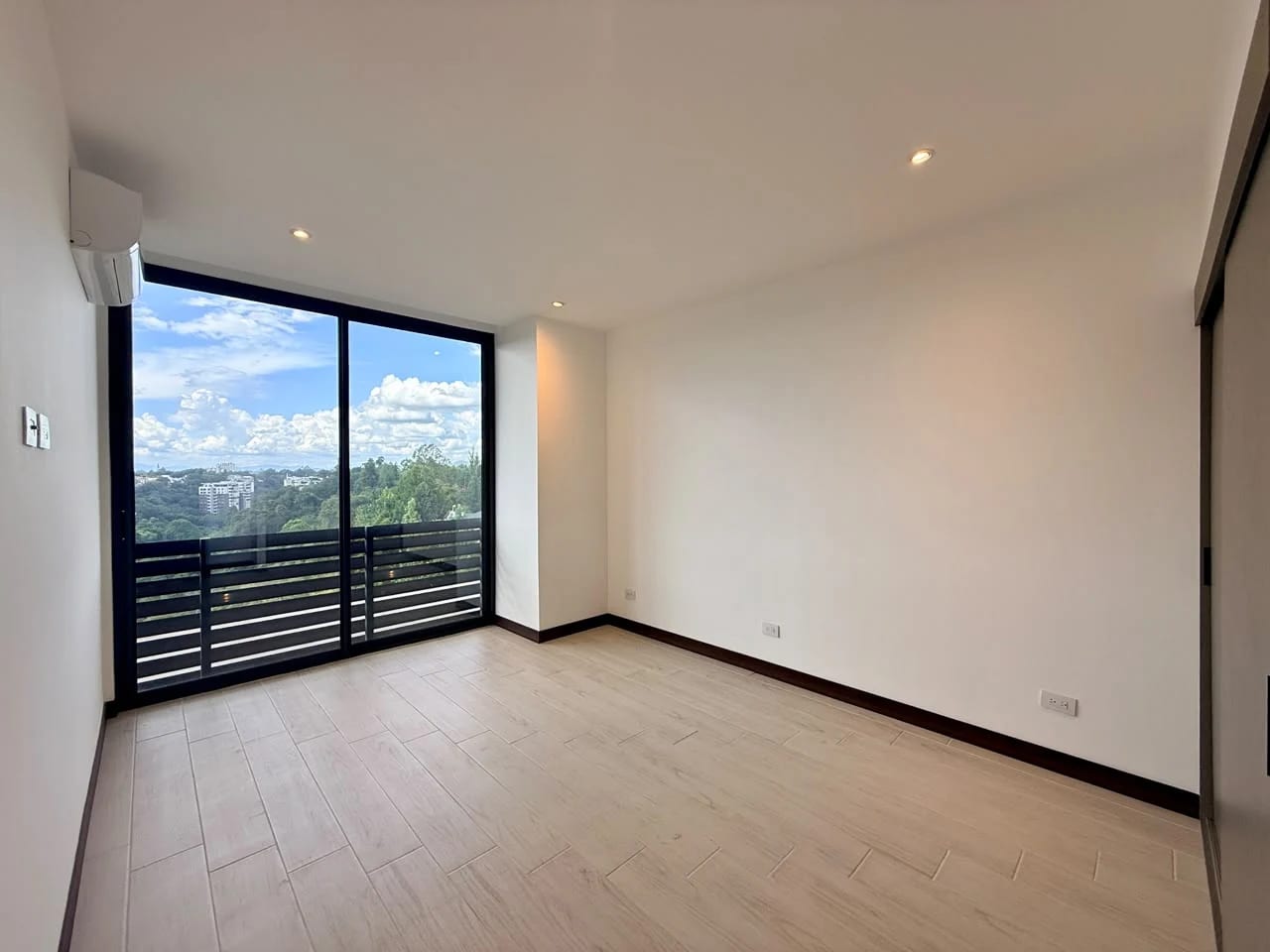 Apartamento en venta eb Spazio zona 15 — Apartamento en Venta en Zona 15, Guatemala, Ciudad — foto 15 de 17