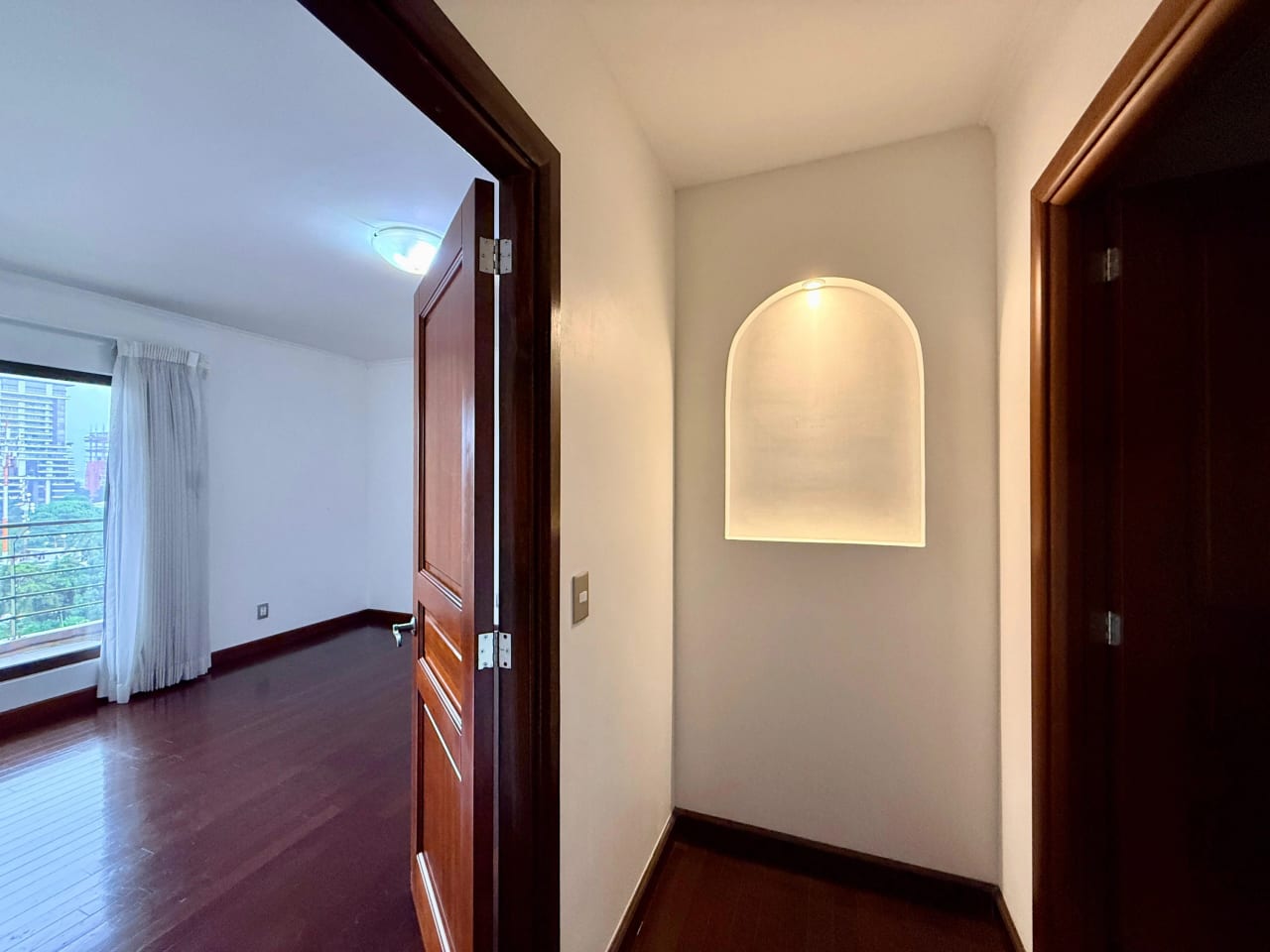 Apartamento en alquiler en edificio Tadeus zona 14 — Apartamento en Alquiler en Zona 14, Guatemala, Ciudad — foto 16 de 17