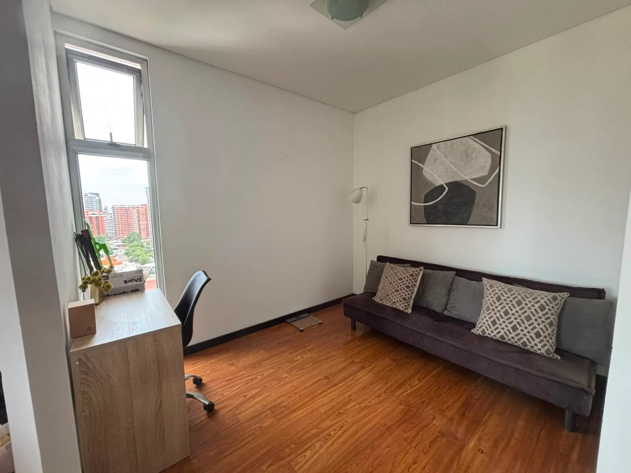 Apartamento amuebaldo en alquiler en Torre 14 zona 14 — Apartamento en Alquiler en Zona 14, Guatemala, Ciudad — foto 4 de 8