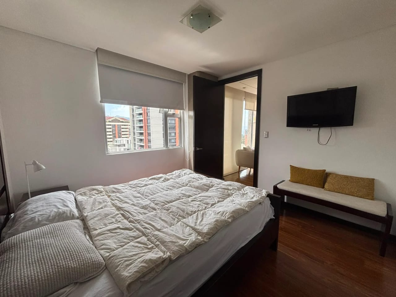 Apartamento amuebaldo en alquiler en Torre 14 zona 14 — Apartamento en Alquiler en Zona 14, Guatemala, Ciudad — foto 5 de 8