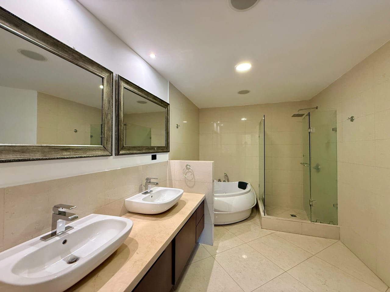 Apartamento en alquiler en edificio Verdino zona 15 — Apartamento en Alquiler en Zona 15, Guatemala, Ciudad — foto 14 de 17