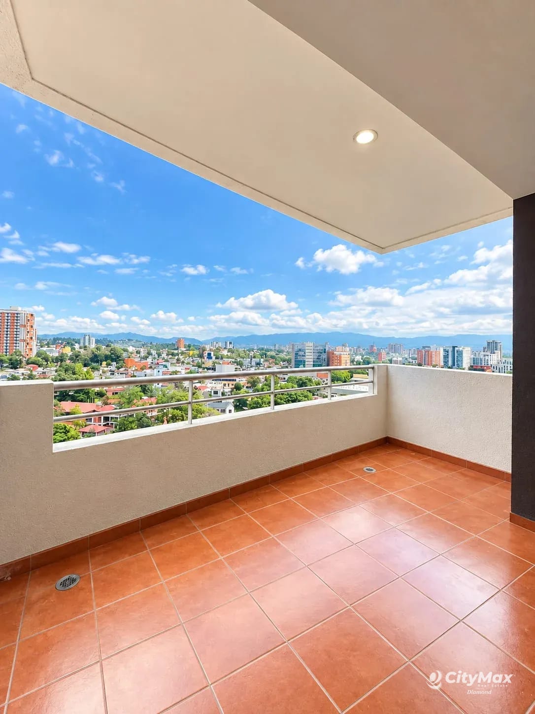 Apartamento en Renta en Zona 15 Guatemala — Apartamento en Alquiler en Botticelli II, Zona 15, Guatemala, Ciudad — foto 2 de 10