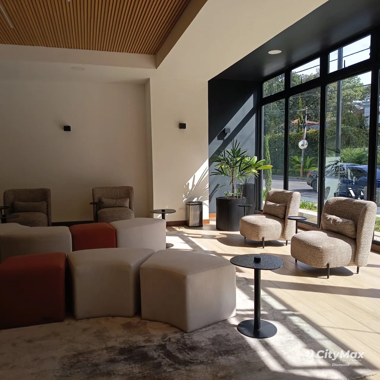 Apartamento en renta en zona 16 Kanajuyu — Apartamento en Alquiler en Zona 16, Guatemala, Ciudad — foto 2 de 9
