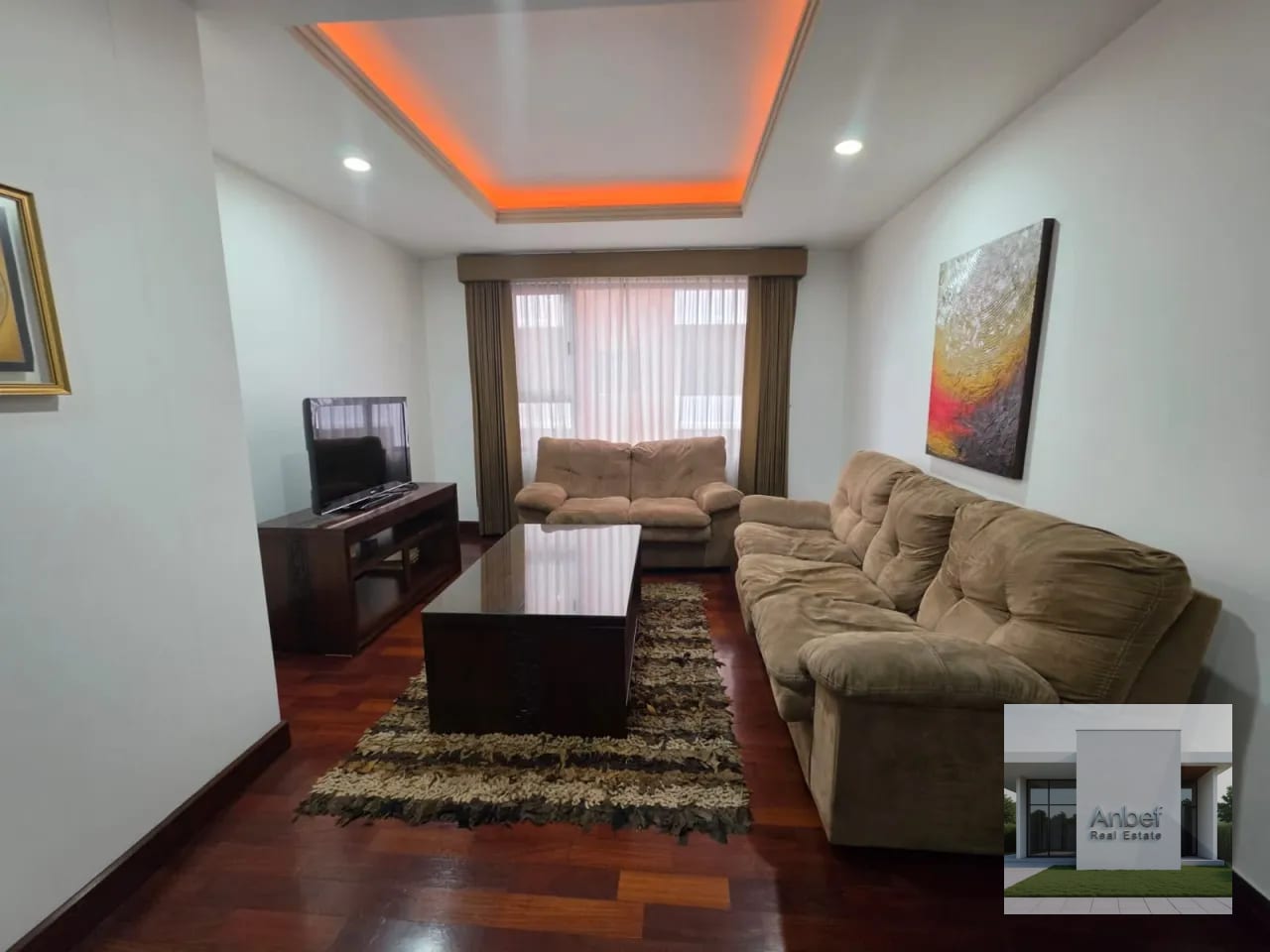 Alquiler Apartamento Amueblado 2 Dormitorios y cuarto de servicio Z10 — Apartamento en Alquiler en Zona 10, Guatemala, Ciudad — foto 4 de 12