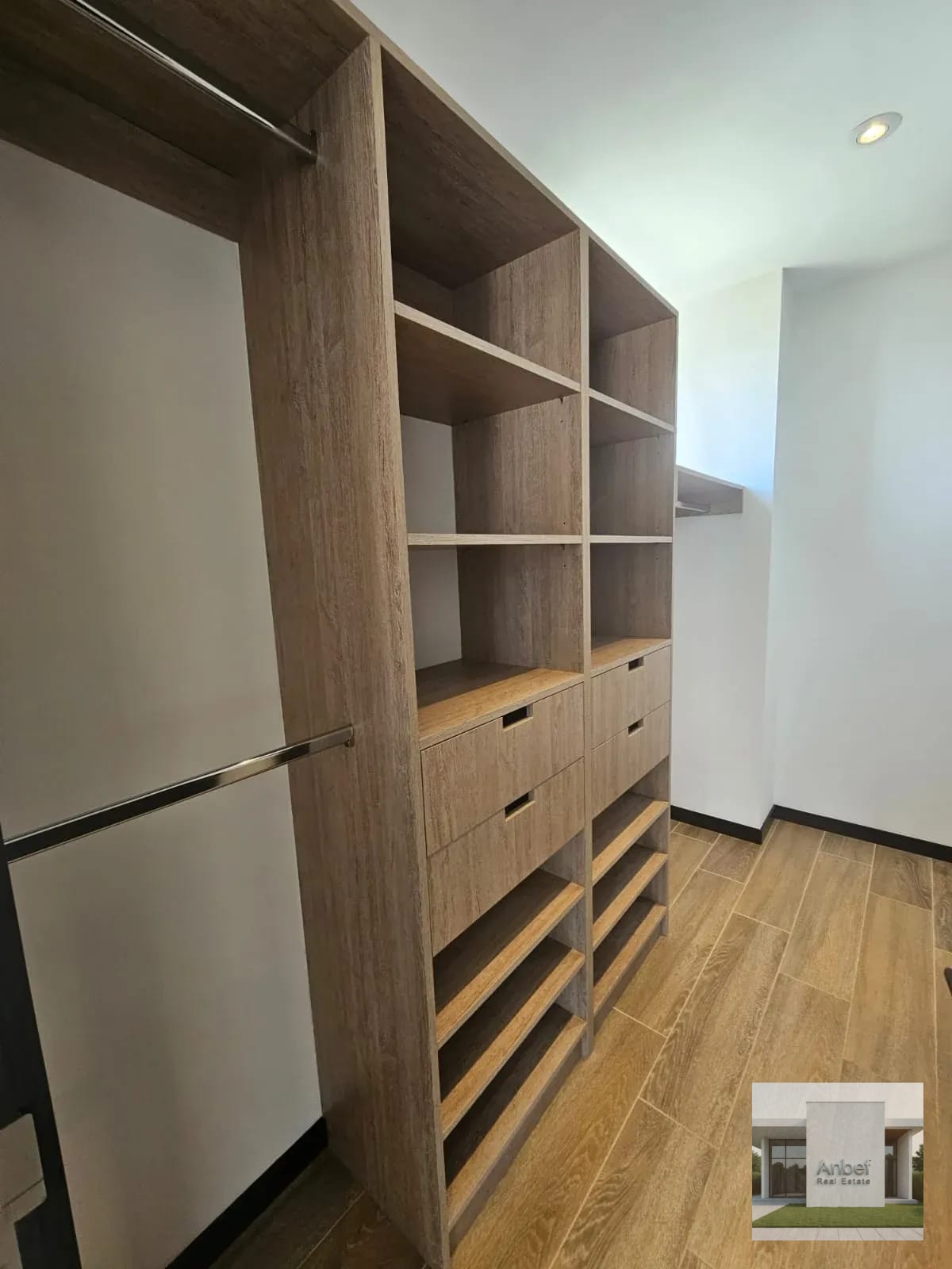 📍Alquiler Apartamento 3 Dormitorios y cuarto de servicio Zona 10 — Apartamento en Alquiler en Casa Acueducto, Zona 10, Guatemala, Ciudad — foto 6 de 8