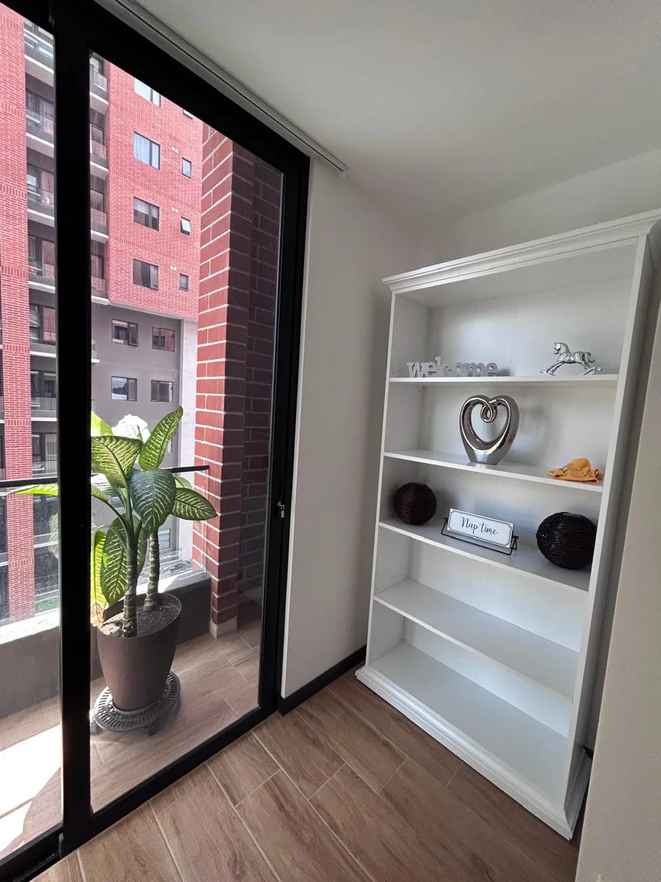 Apartamento en Alquiler Edificio Essenza - Zona 13 — Apartamento en Alquiler en Zona 13, Guatemala, Ciudad — foto 11 de 11