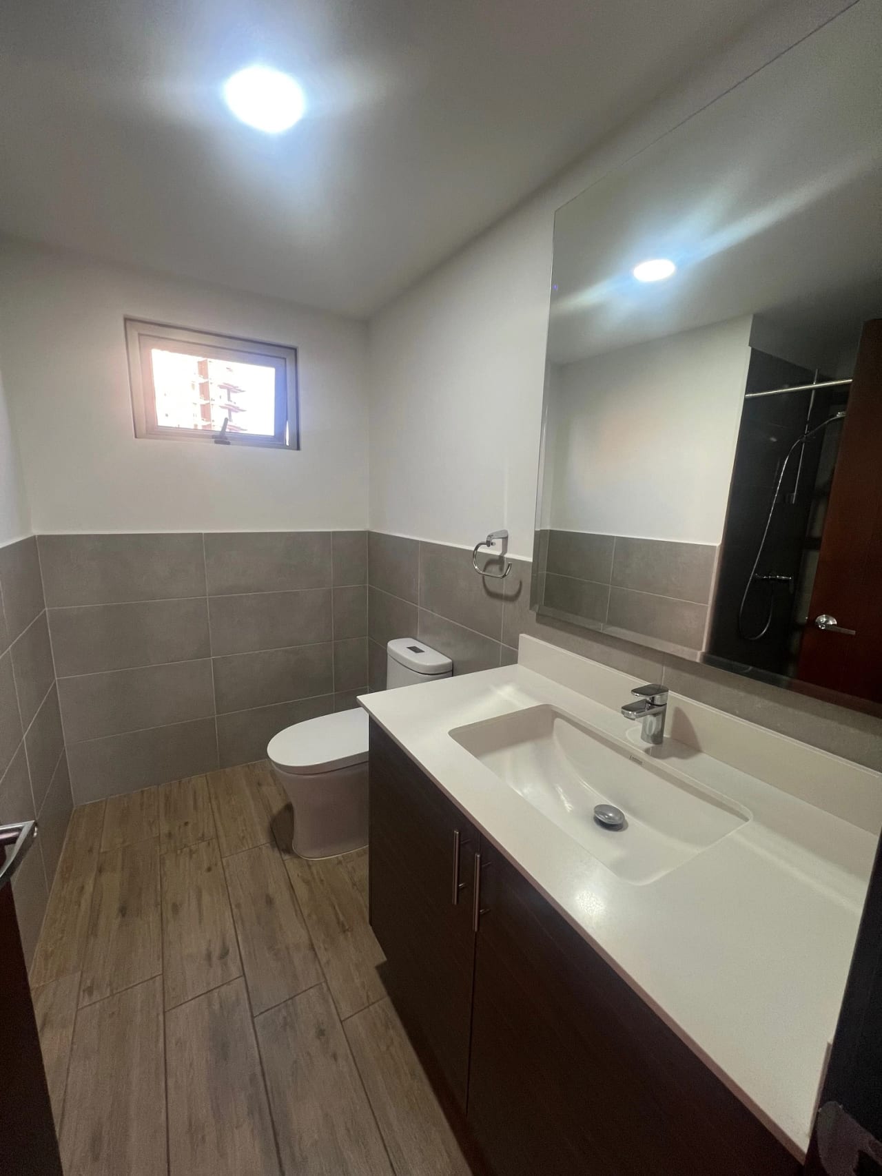 Apartament en renta con o sin muebles - Zona 10 — Apartamento en Alquiler en Zona 10, Guatemala, Ciudad — foto 10 de 12