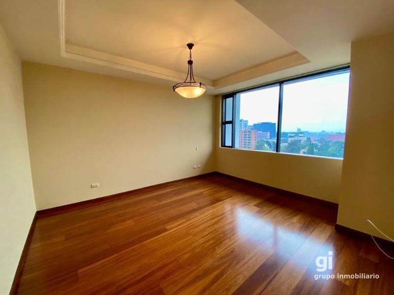 Apartamento en alquiler zona 10, 2 dormitorios + cuarto de servicio — Apartamento en Alquiler en Zona 10, Guatemala, Ciudad — foto 7 de 10