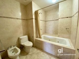 Apartamento en alquiler zona 10, 2 dormitorios + cuarto de servicio — Apartamento en Alquiler en Zona 10, Guatemala, Ciudad — miniatura 5 de 10