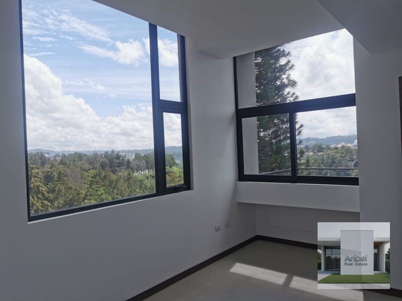 Bonito Apartamento en Edificio MIRA, de 2 Dormitorios en Zona 10 - 8
