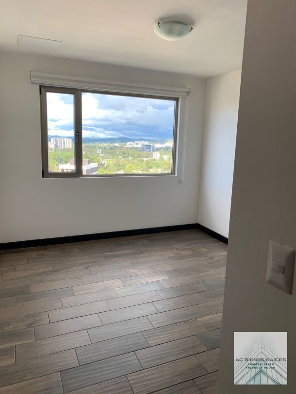3 habitaciones zona 10 - 7