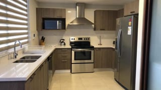 Apartamento amueblado en renta zona 14 — Apartamento en Alquiler en Zona 14, Guatemala, Ciudad — miniatura 9 de 11
