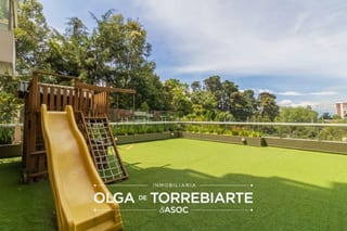 Apartamento con jardin en Tiffany 5ta. Avenida — Apartamento en Venta en Tiffany 5ta Avenida, Zona 14, Guatemala, Ciudad — miniatura 2 de 15