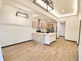 Apartamento de lujo en buena ubicación — Apartamento en Alquiler en Zona 14, Guatemala, Ciudad — miniatura 5 de 14