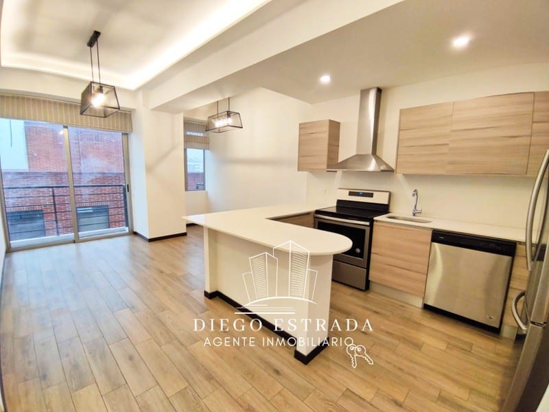 Apartamento de lujo en buena ubicación — Apartamento en Alquiler en Zona 14, Guatemala, Ciudad — foto 1 de 14