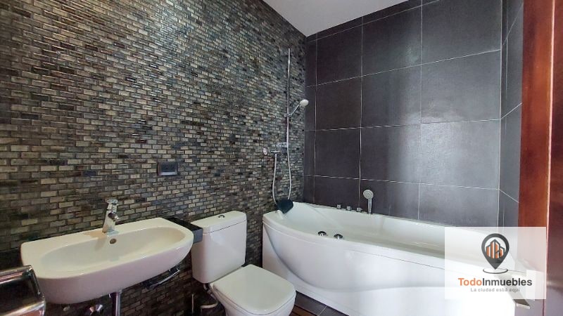 Apartamento Penthouse en Venta en zona 15 vh1 - 10