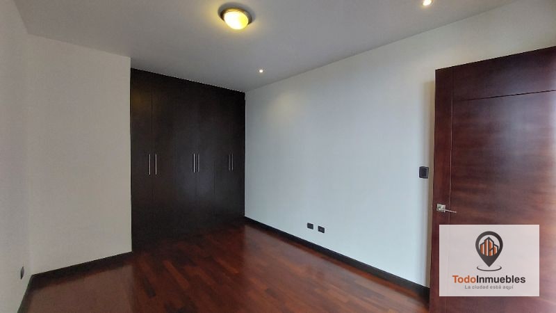 Apartamento Penthouse en Venta en zona 15 vh1 - 9