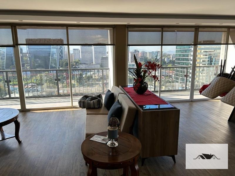 EN VENTA APARTAMENTO REMODELADO ZONA 10 CIUDAD VIEJA — Apartamento en Venta en Ciudad Vieja, Zona 10, Guatemala, Ciudad — foto 1 de 12