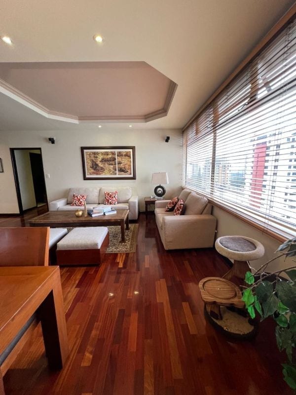 AMPLIO APARTAMENTO EN VENTA ZONA 14 — Apartamento en Venta en Exedra, Zona 14, Guatemala, Ciudad — foto 1 de 14