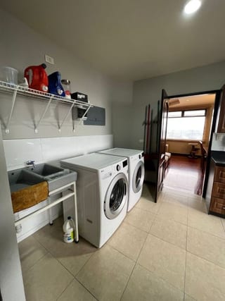 AMPLIO APARTAMENTO EN VENTA ZONA 14 — Apartamento en Venta en Exedra, Zona 14, Guatemala, Ciudad — miniatura 8 de 14