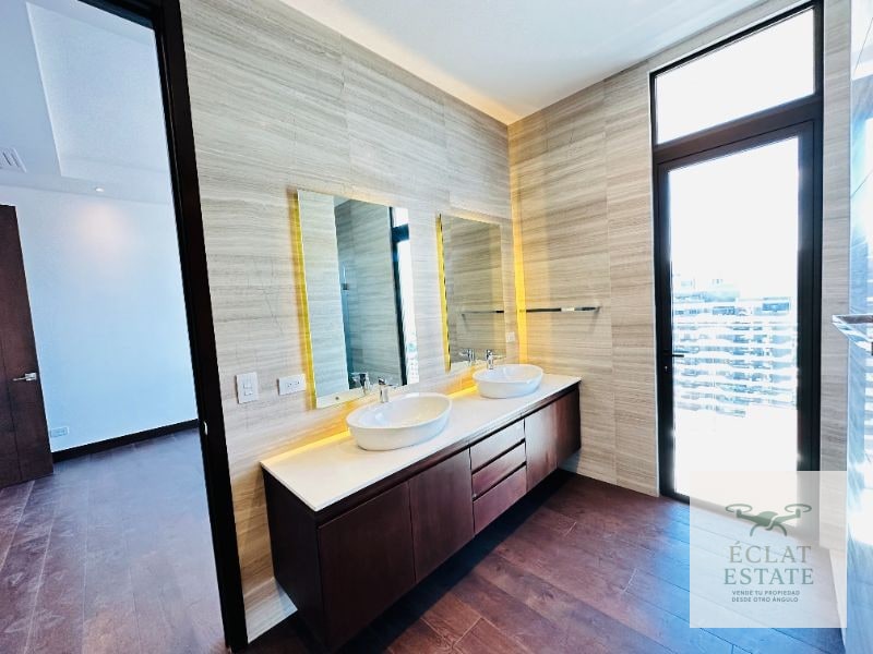 Apartamento Amueblado en ECHO Zona 14 | 3 Habitaciones + 3 Parqueos - 10