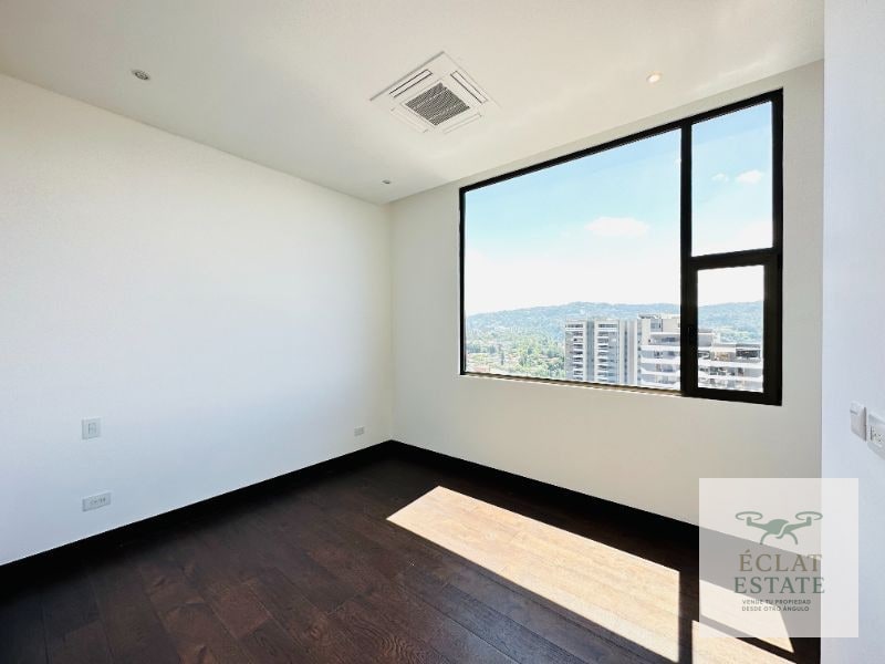 Apartamento Amueblado en ECHO Zona 14 | 3 Habitaciones + 3 Parqueos - 8