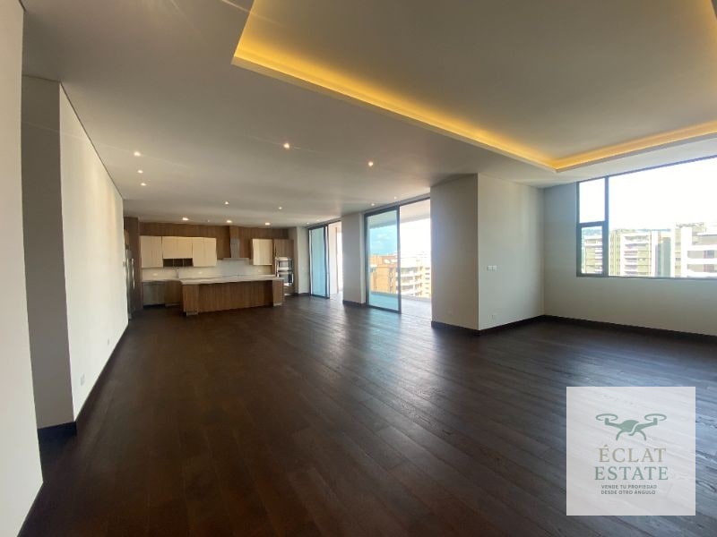 Apartamento Amueblado en ECHO Zona 14 | 3 Habitaciones + 3 Parqueos - 12
