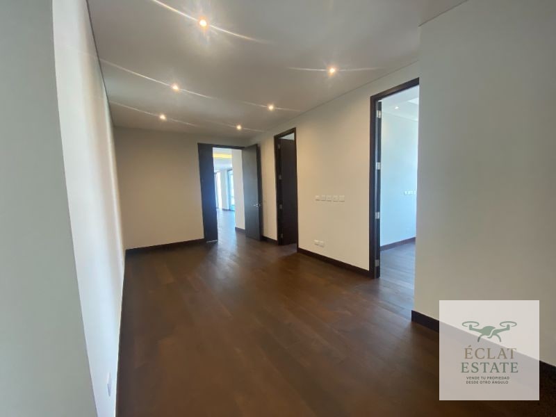 Apartamento Amueblado en ECHO Zona 14 | 3 Habitaciones + 3 Parqueos - 4