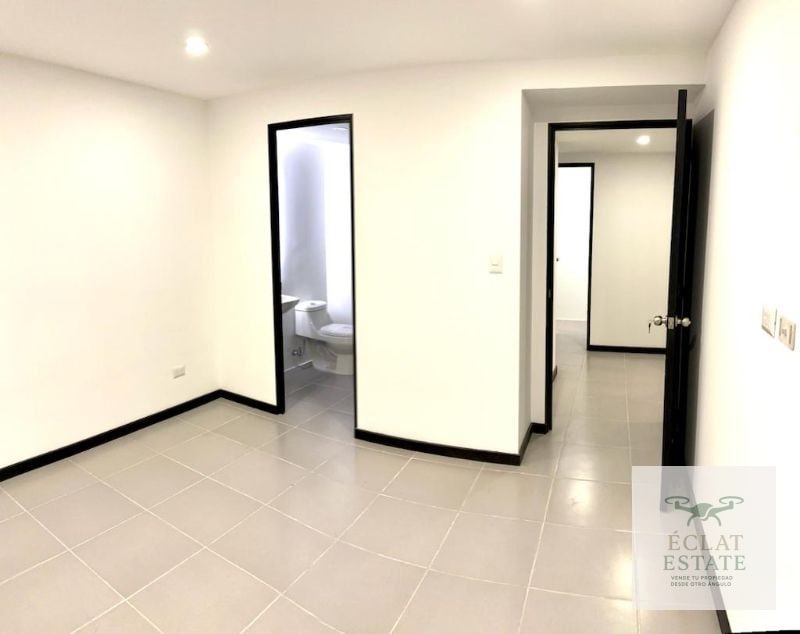 Apartamento en Zona 14 | 3 Habitaciones en Venta – La Villa - 2