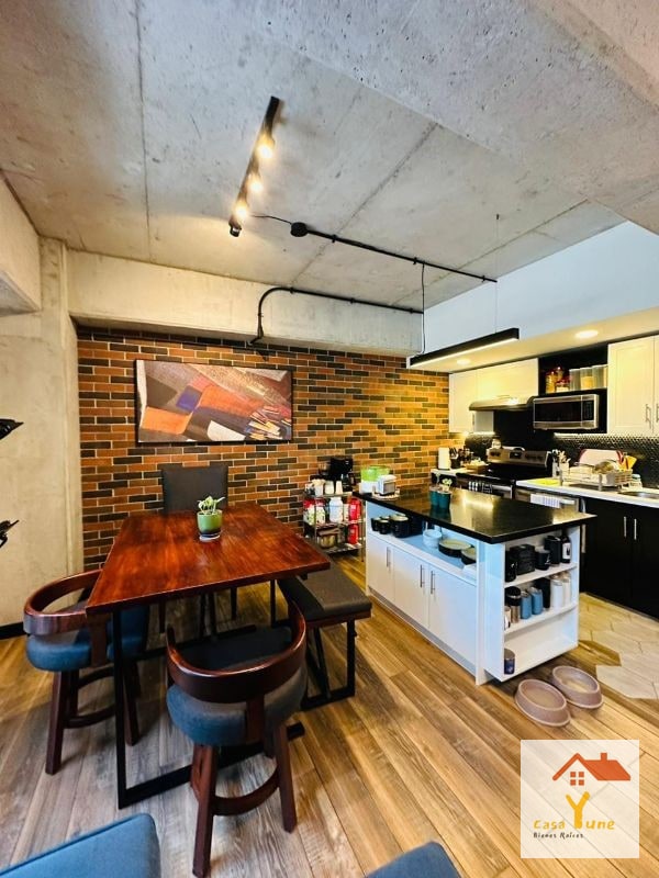 Apartamento en venta zona 14 excelente ubicación - 1