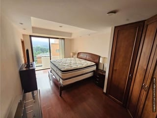 AMPLIO APARTAMENTO AMUEBLADO CON TERRAZA EN RENTA ZONA 14 — Apartamento en Alquiler en Arcángel Miguel, Zona 14, Guatemala, Ciudad — miniatura 6 de 8