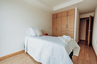 Apartamento amueblado en zona 10 — Apartamento en Alquiler en Zona 10, Guatemala, Ciudad — miniatura 14 de 15