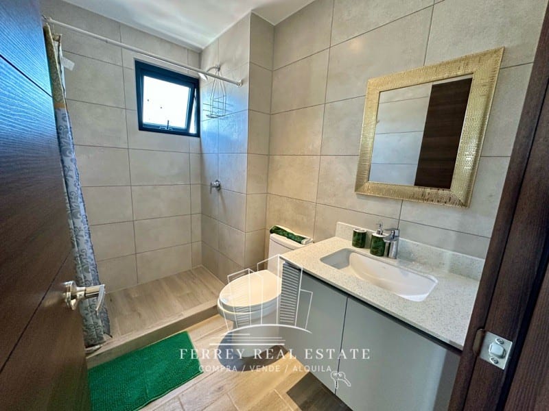 Apartamento amueblado y equipado zona 10 — Apartamento en Alquiler en Zona 10, Guatemala, Ciudad — foto 9 de 17