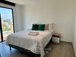 Apartamento amueblado y equipado zona 10 — Apartamento en Alquiler en Zona 10, Guatemala, Ciudad — miniatura 7 de 17