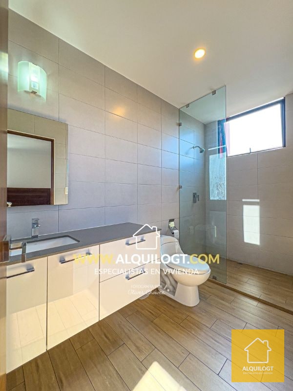Apartamento amueblado en Vista hermosa II, oportunidad de inversión Zona 15 de 2 HAB AGT1720 - 5