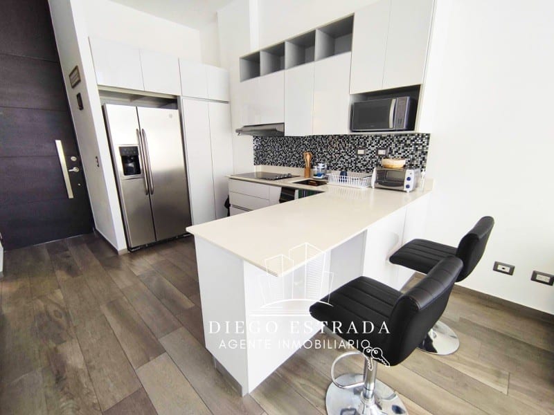 Amueblado y equipado  — Apartamento en Alquiler en Zona 16, Guatemala, Ciudad — foto 4 de 10