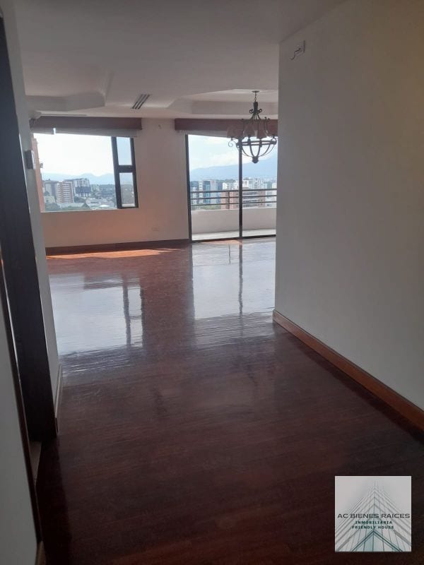 Elegante apartamento zona 14 — Apartamento en Alquiler en Almeira, Zona 14, Guatemala, Ciudad — foto 6 de 16