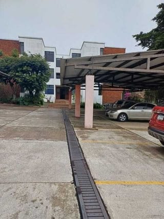 VENTA DE APARTAMENTO EN KM 17 CARRETERA A EL SALVADOR VILLA CLARITA REMODELADO. — Apartamento en Venta en Carretera a El Salvador, Guatemala, Ciudad — miniatura 2 de 9
