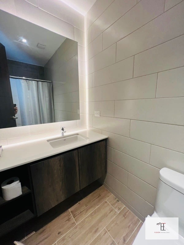 Vendo apartamento de 2 dormitorios en zona 10 - 6