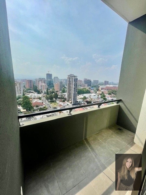 Apartamento en renta Edificio Verona zona 10 — Apartamento en Alquiler en Zona 10, Guatemala, Ciudad — foto 11 de 16