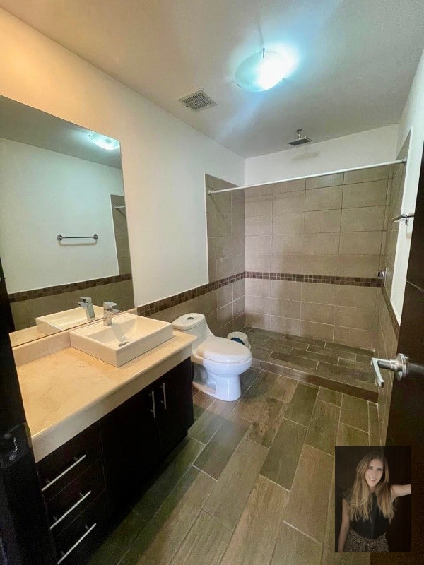 Apartamento en renta Edificio Verona zona 10 - 15