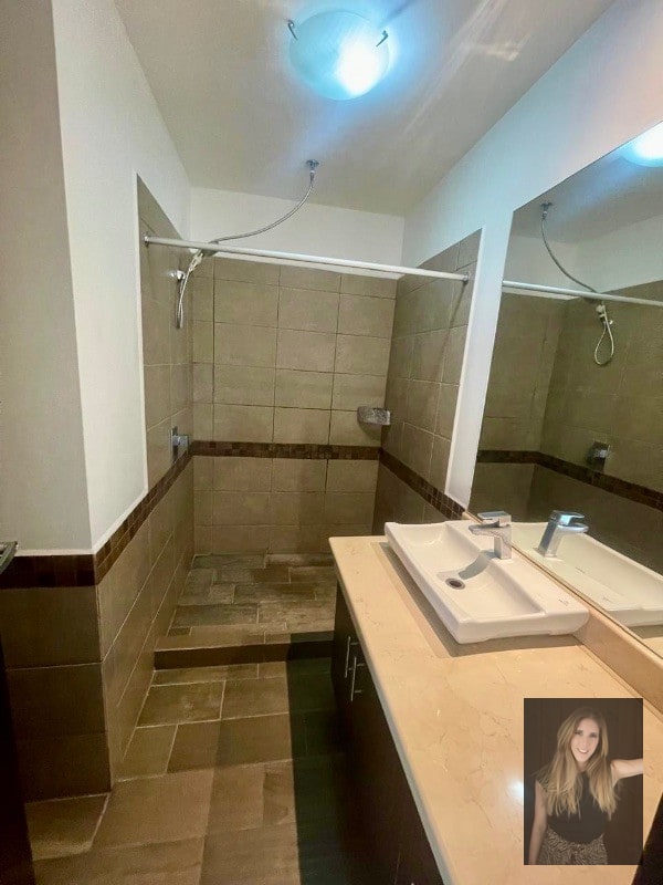 Apartamento en renta Edificio Verona zona 10 - 10
