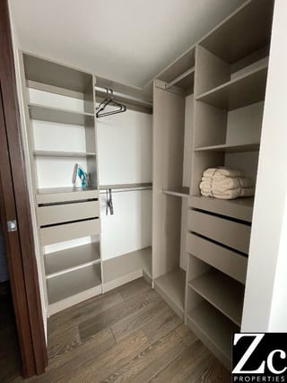 Apartamento AMUEBLADO zona 15 — Apartamento en Alquiler en Parque 15, Zona 15, Guatemala, Ciudad — miniatura 4 de 11