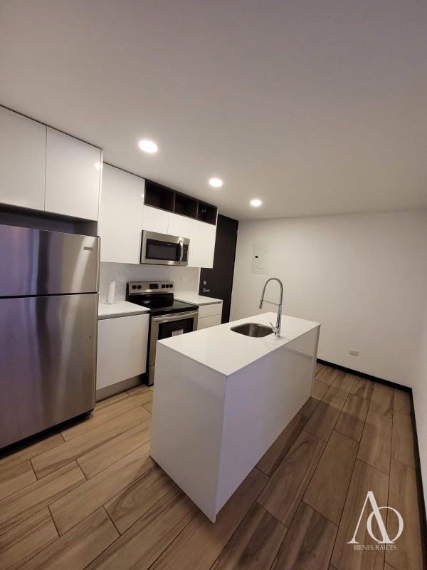 Apartamento Amueblado en Alquiler Edificio Cassia, zona 15 VHI N4 - 6